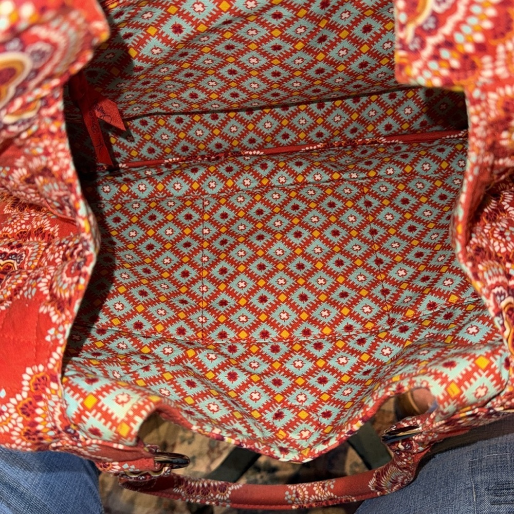EUC Vintage Vera Bradley paprika medallion print large shoulder bag. - Picture 7 of 9